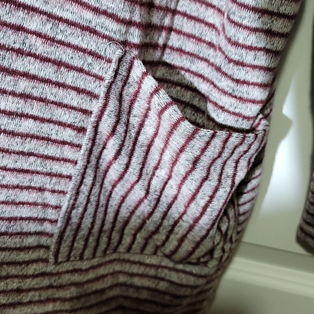 Reborn J Women's Oversized Striped Burgundy and Gray Cardigan Sweater - Picture 4 of 6